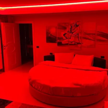 Apartmán Valand Romantic Luxury On Lake Garda -