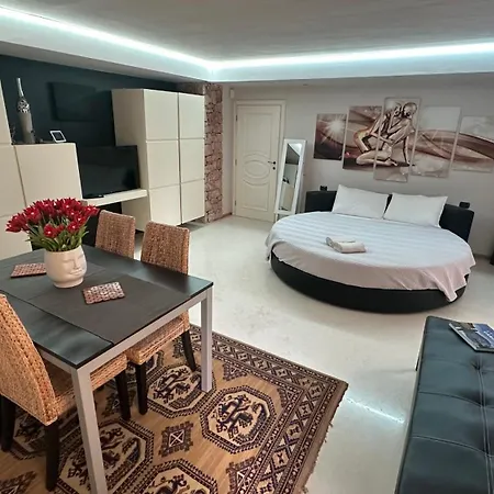 Valand Romantic Luxury On Lake Garda -